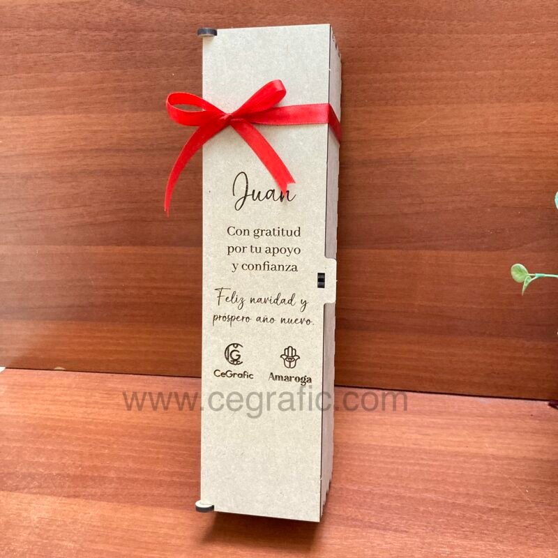Caja para botella de vino con diseño