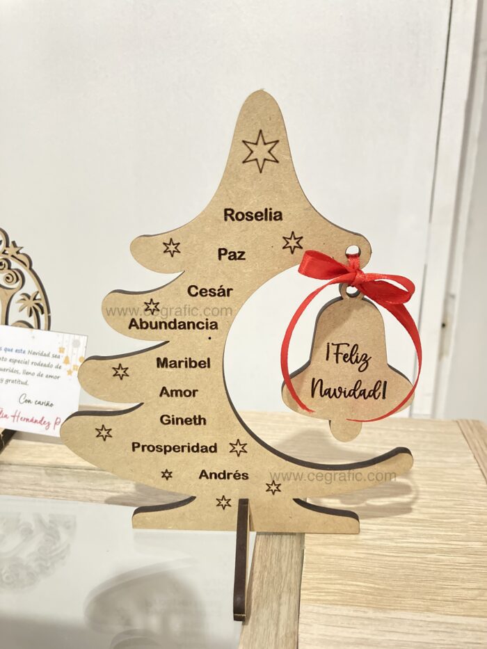 Árbol Navidad pequeño con campana