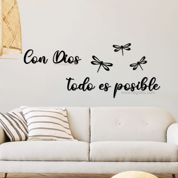 Frase Con Dios todo es posible y 3 libelulas.