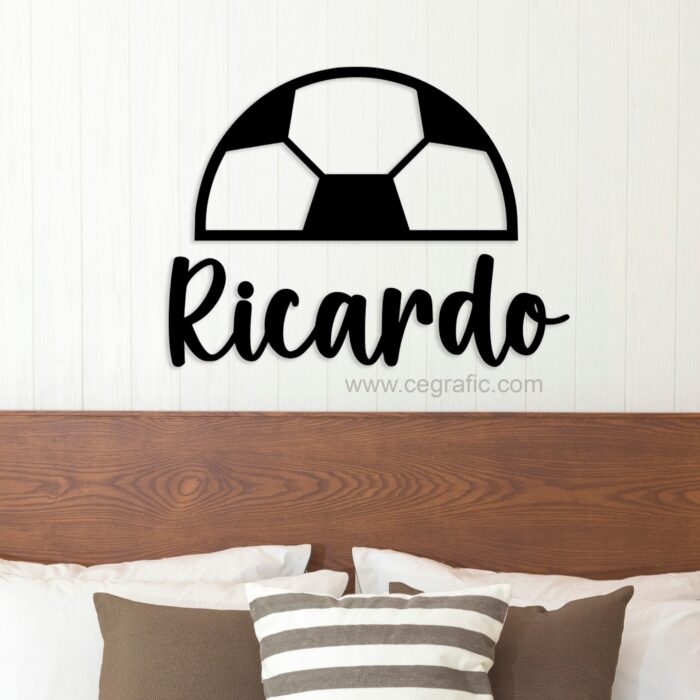 Figura mitad balón y nombre personalizado -futbol