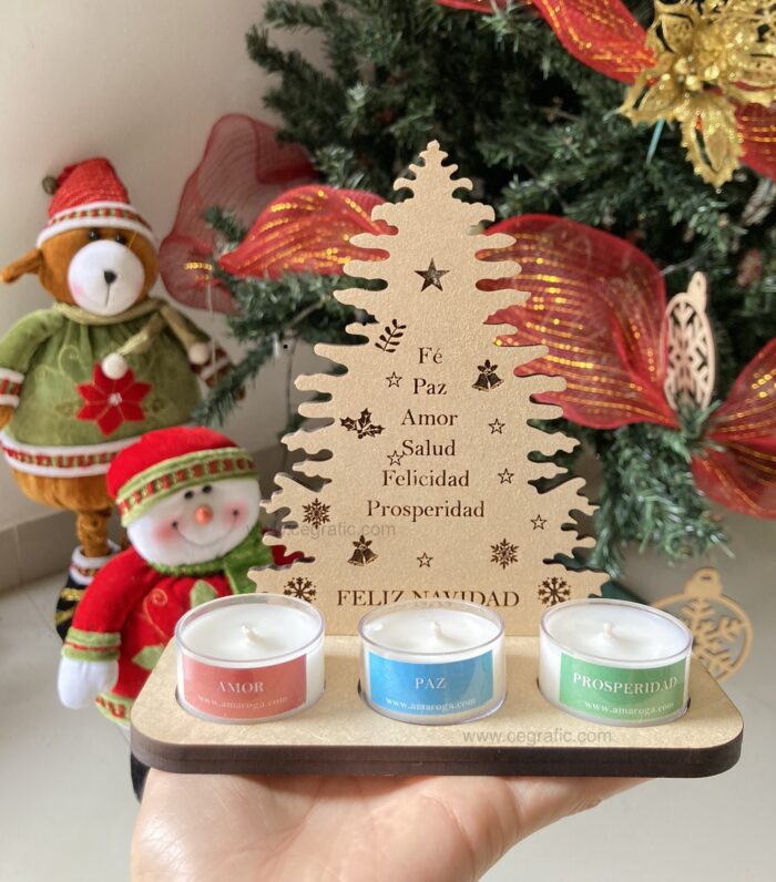 Porta vela árbol personalizado con tres velitas - Image 3